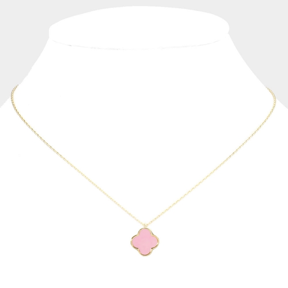 Gold Dipped Pink Quatrefoil Clover Chain Pendant Necklace Jewelry - Picture 2 of 2